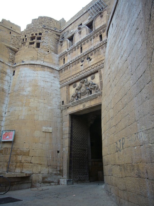 Travel - India - Rajasthan - Jaisalmer - The Red Fort - Heading into the Red Fort
